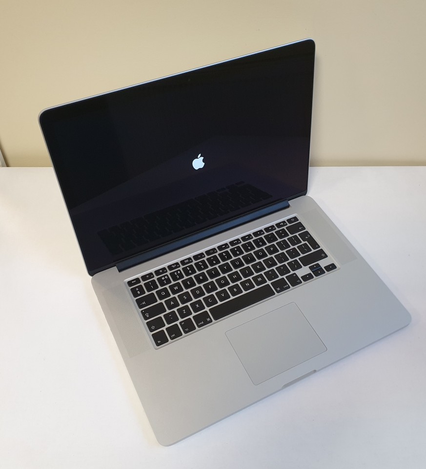 macbook pro model a1398 year